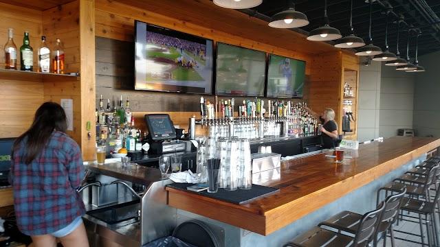 30hop Iowa River Landing